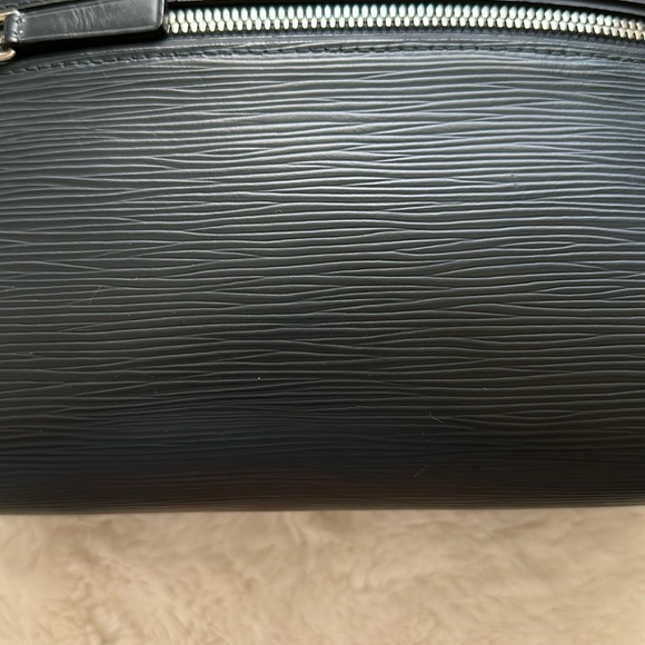 LOUIS VUITTON 💙 Epi leather OSRAY Navy/Silver wristlet blue suede int Authentic - Picture 12 of 16